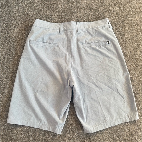 Travis Mathew Shorts Men’s Size 30 Baby Blue Chino Flat Front Performance Golf - Picture 5 of 12